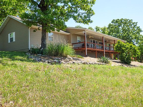 5th image of 47 Beachwood St