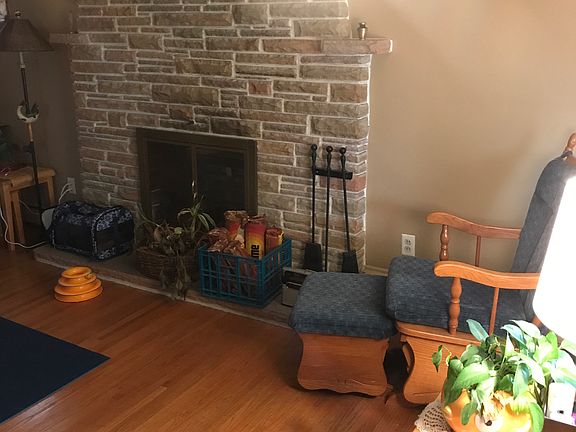 3rd image of 203 Rossler Ave