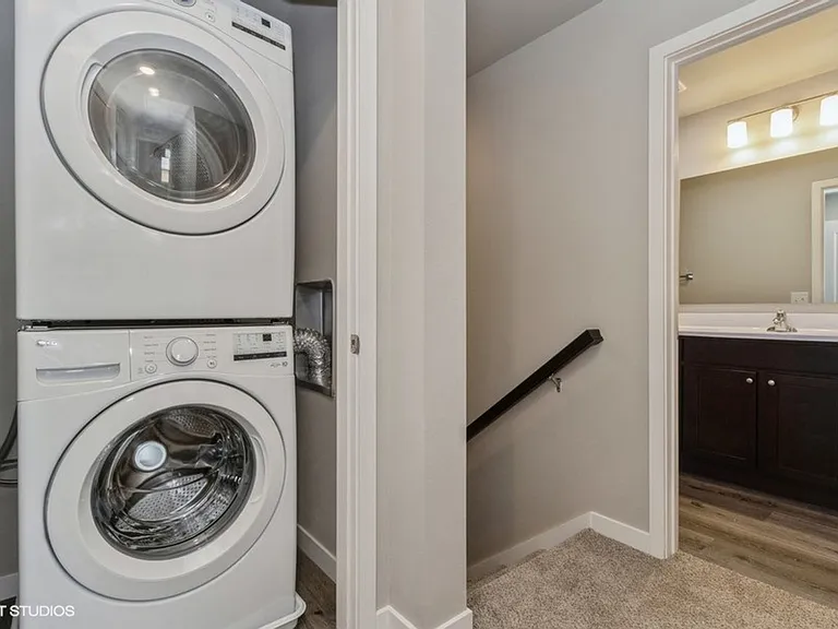 153 Clark Dr SW — Photo 14