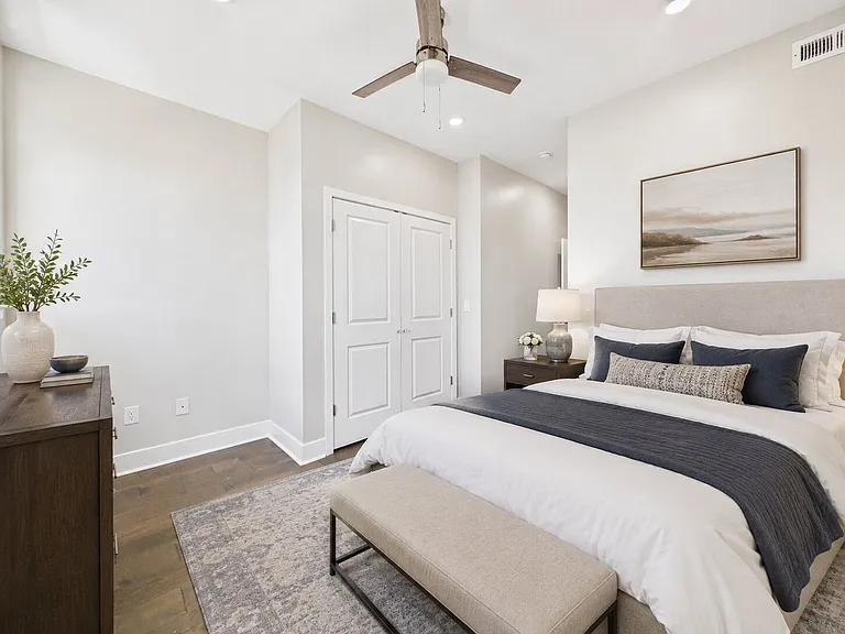 2449 Turner St — Photo 39