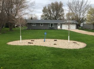 40512 254th St, Mitchell, SD 57301