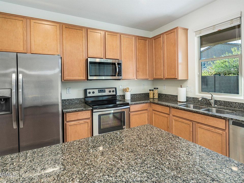 1st image of 2951 W Thorn Tree Dr