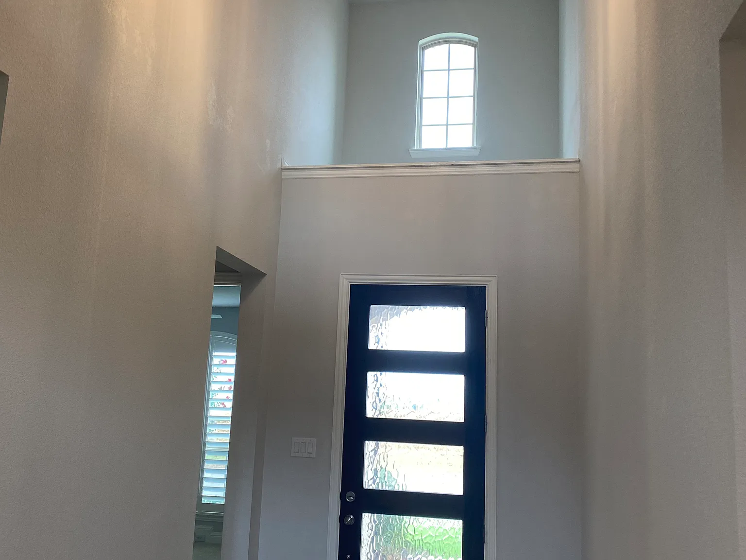5 bed, 3078 sqft, $3,900 — Photo 4