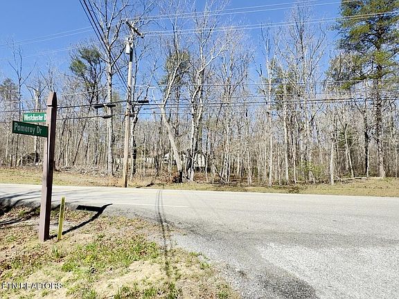 3rd image of 322 Westchester Dr