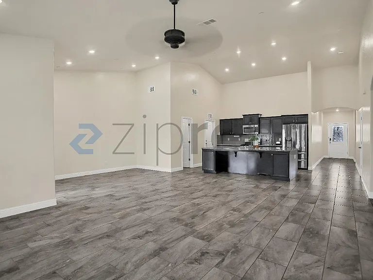 5462 W Floradora Ave — Photo 15