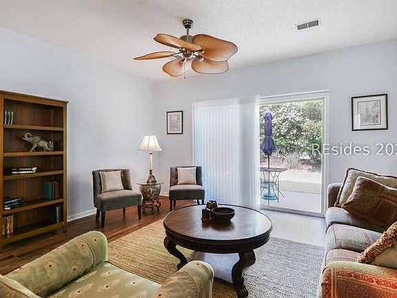 2nd image of 34 Wainwright Dr