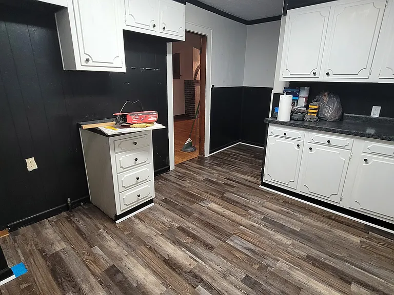 2208 Barrymore Ave — Photo 39