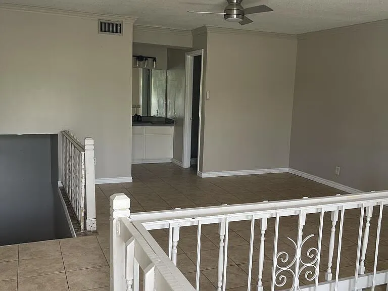 802 Continental Dr #2 — Photo 15