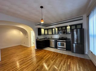 7 Douglass St #1, Cambridge, MA 02139