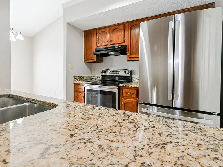 7184 Brandee Dr — Photo 8