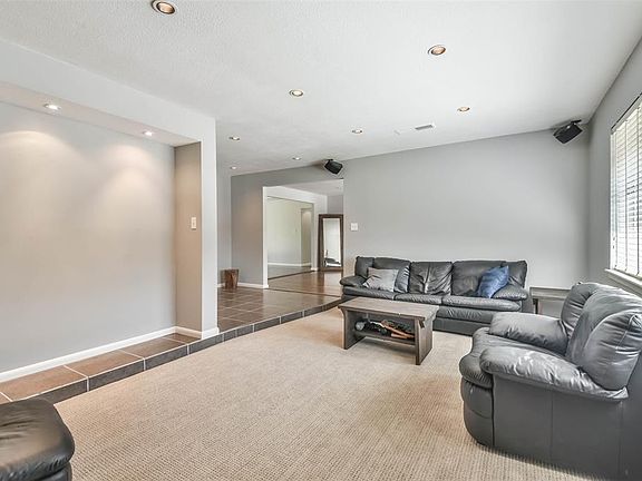 16x11 Media Room - Options await for the creative. What fabulous treasures will you place in the lighted niche on the left?