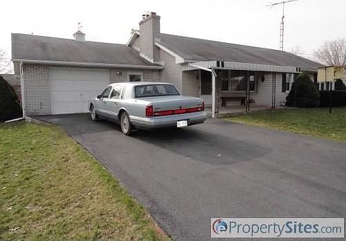 1st image of 118 Hoke Dr