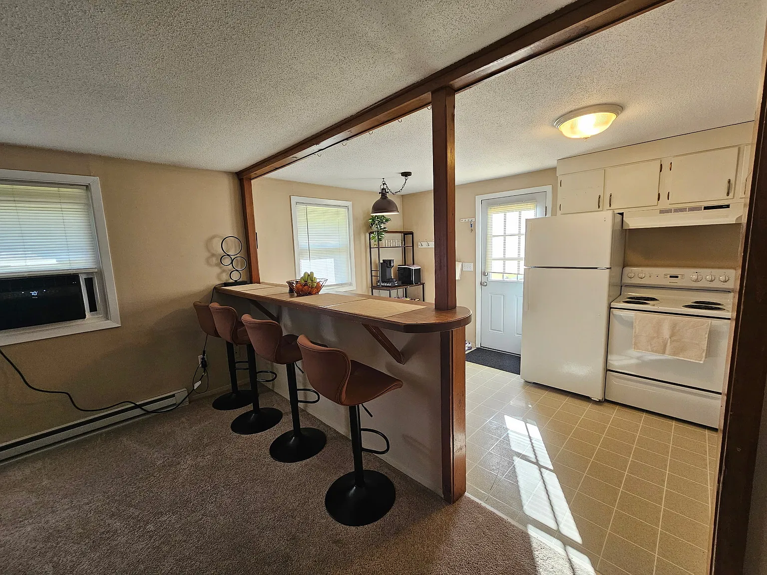 2 bed, 810 sqft, $1,200 — Photo 4
