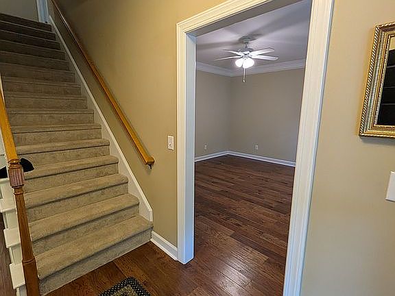 4th image of 1702 Lakeland Point