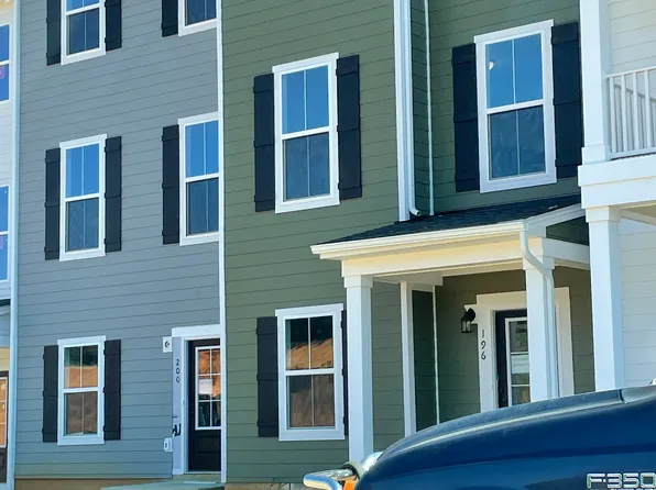 196 Colony Ave, Daleville, VA 24083