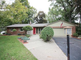 985 Hillbrook Dr, Battle Creek, MI 49015