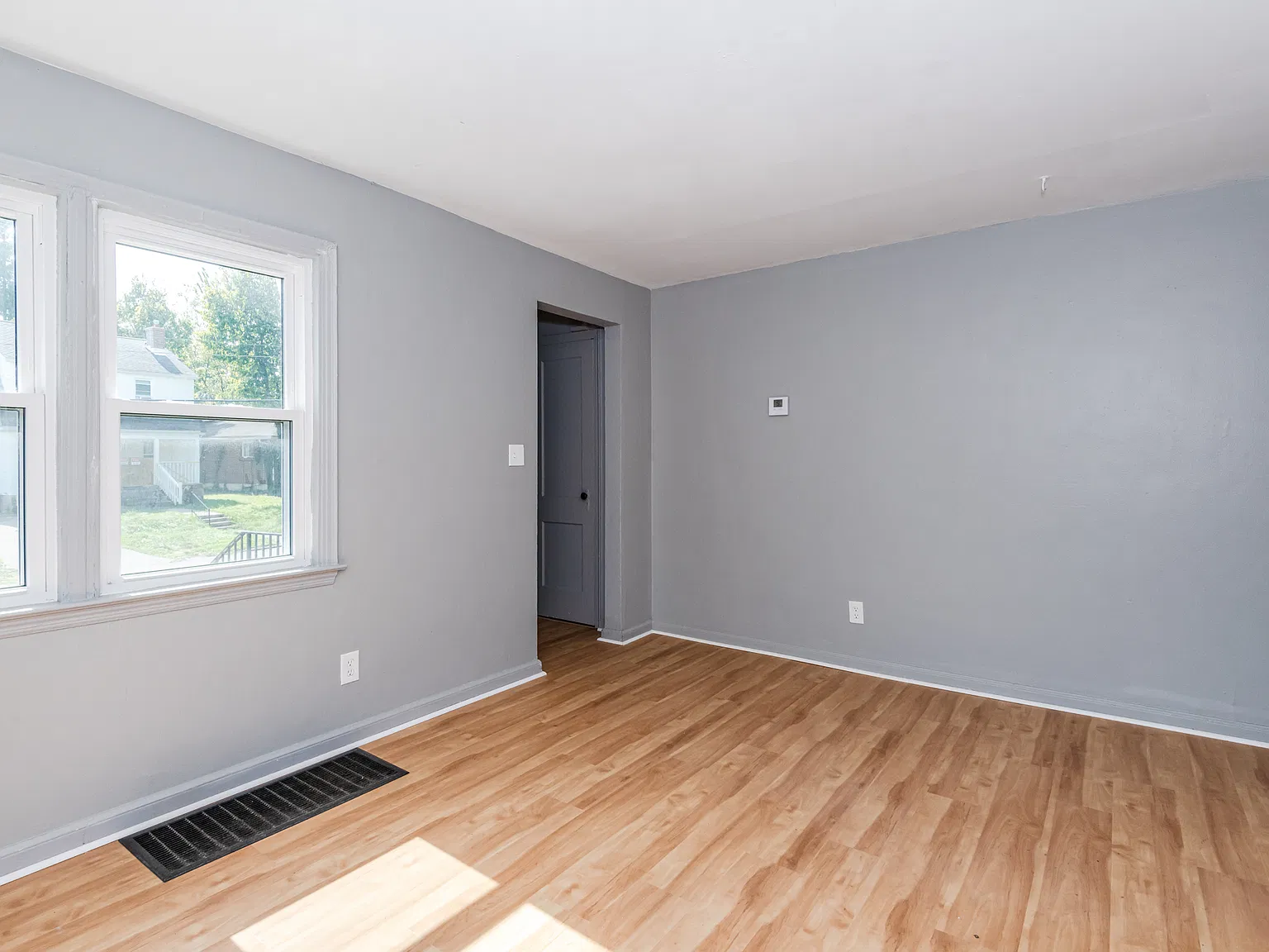 4105 W 2nd St — Photo 3