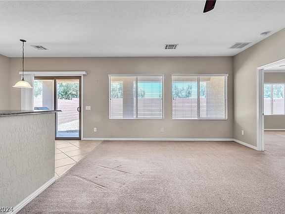 4th image of 3334 River Legend St