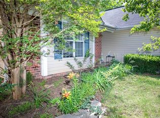 524 Chase Brook Dr, Rock Hill, SC 29732