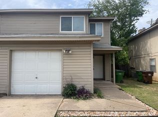 924 Chisholm Cv, Round Rock, TX 78681