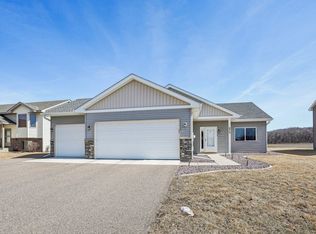 609 Farmers Pl, Belle Plaine, MN 56011