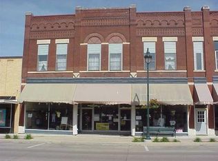 13 N Frederick Ave, Oelwein, IA 50662