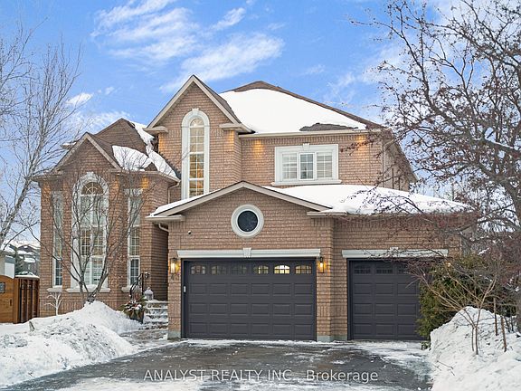 2nd image of 43 Carstad Cres
