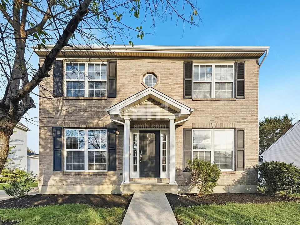 8888 Woolstone Ct