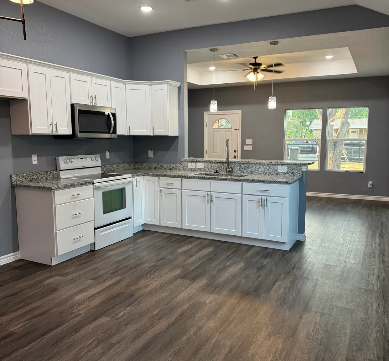 3 bed, 1304 sqft, $1,800 — Photo 4