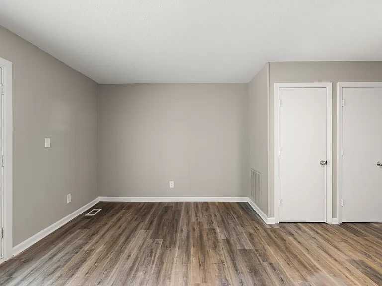 Camden Place Apartments — Photo 6