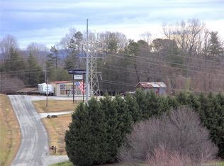 180 General Hill Rd, Flat Rock, NC 28731