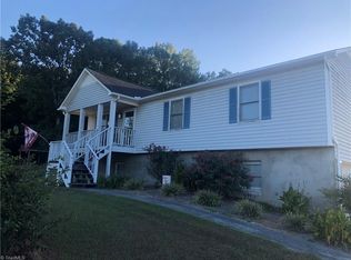 275 Gus Hill Rd, Clemmons, NC 27012