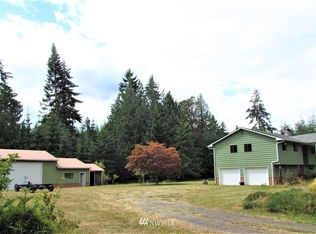 208 N Evergreen Dr, Port Angeles, WA 98363