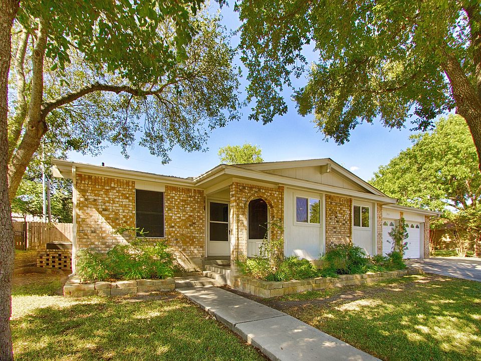 1st image of 213 W Tanglewood Dr