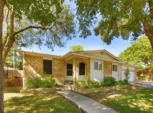 213 W Tanglewood Dr, New Braunfels, TX 78130