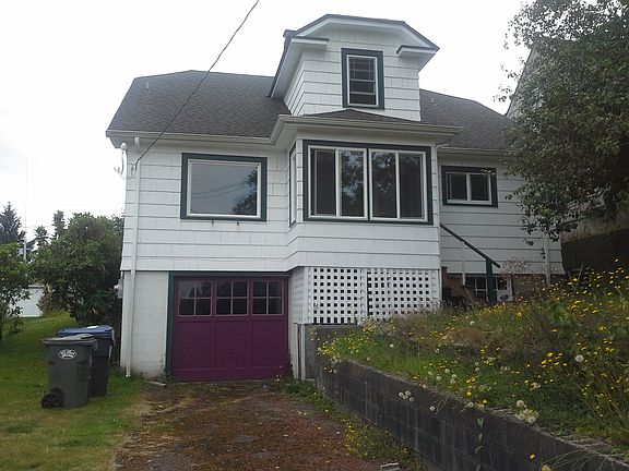 2nd image of 624 Hanna Ave