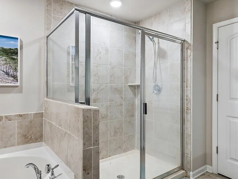 1045 Enclave Ave — Photo 23