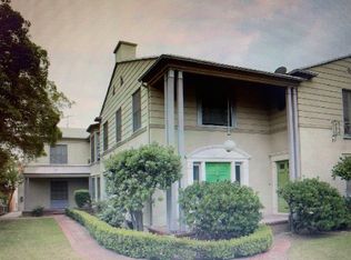 136 S Roxbury Dr APT 1, Beverly Hills, CA 90212