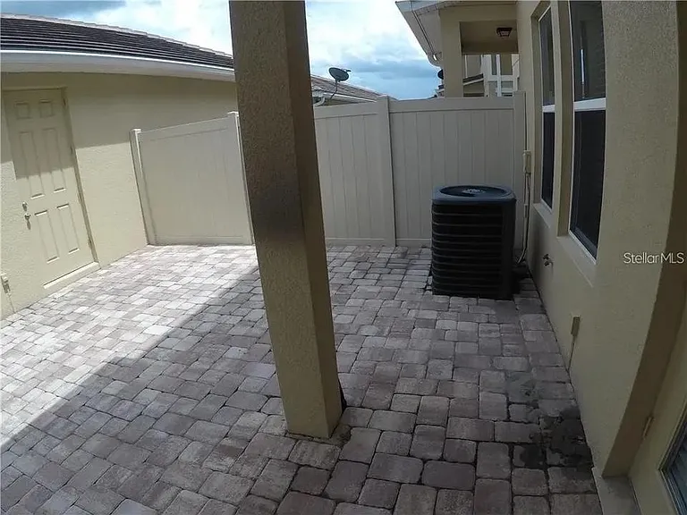 7617 Ripplepointe Way — Photo 17