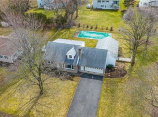 136 Lincoln Rd, Newark, NY 14513