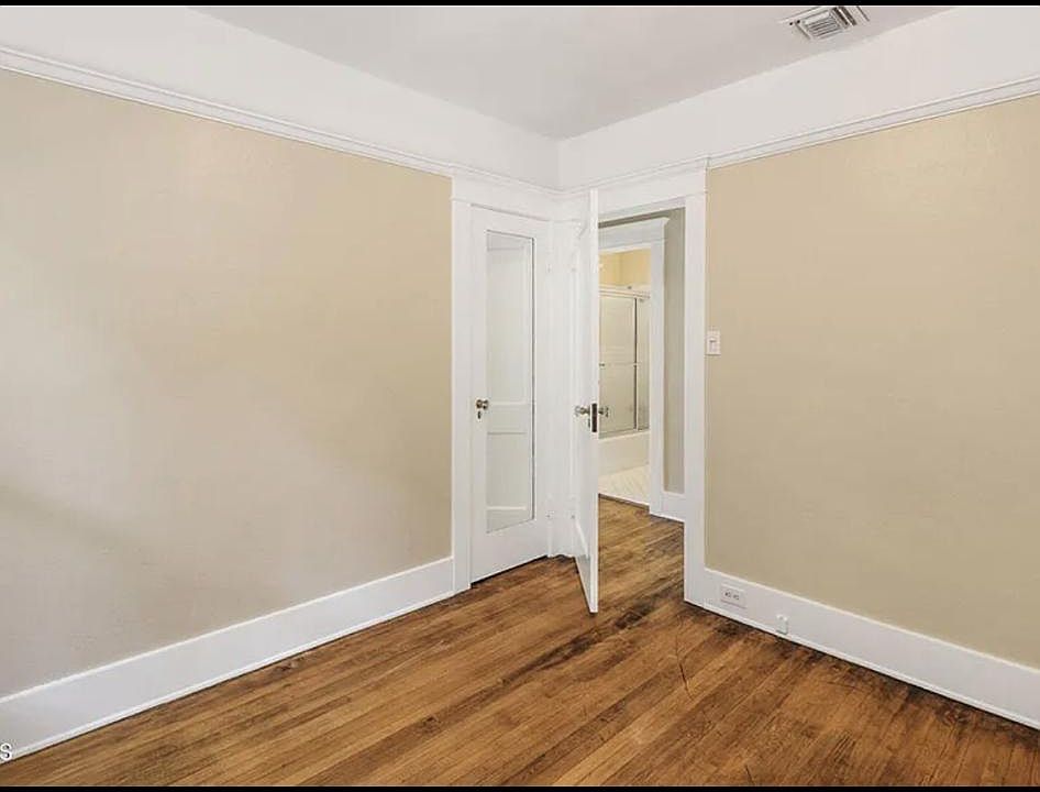 2nd image of 4229 Eads St NE
