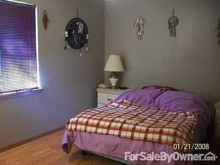 5th image of 16 Dartwood St
