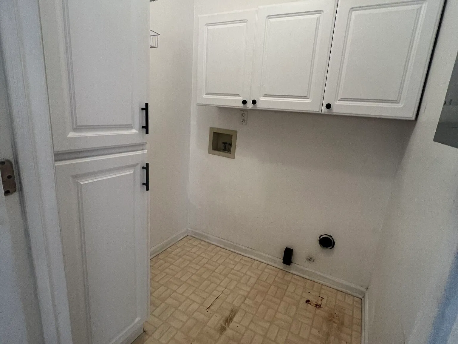 2 bed, 929 sqft, $1,250 — Photo 2