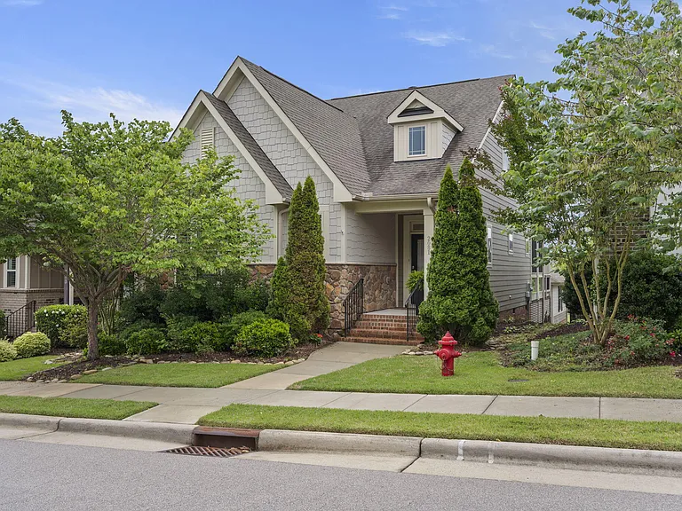2081 Great Ridge Pkwy — Photo 35