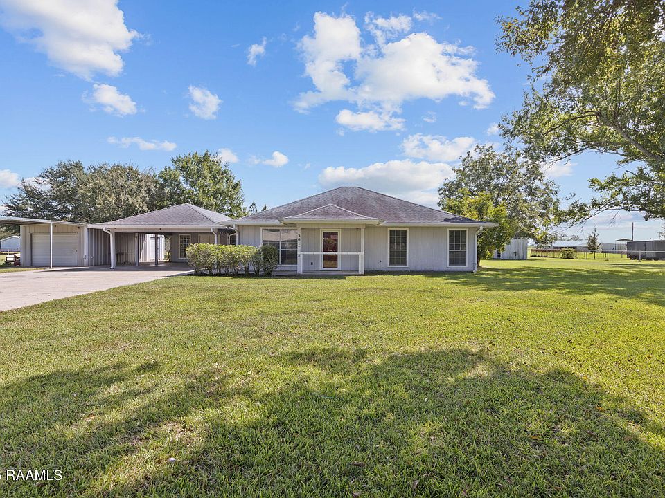 1st image of 3017 Riverwood Rd