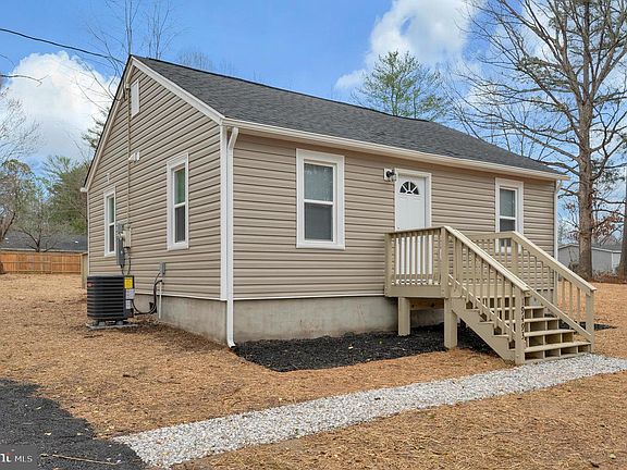 2nd image of 19493 Lake Orange Rd