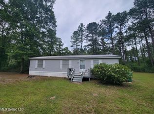 99 Diamond Radar Rd, Perkinston, MS 39573