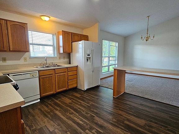 2nd image of 4476 Edgarton Dr