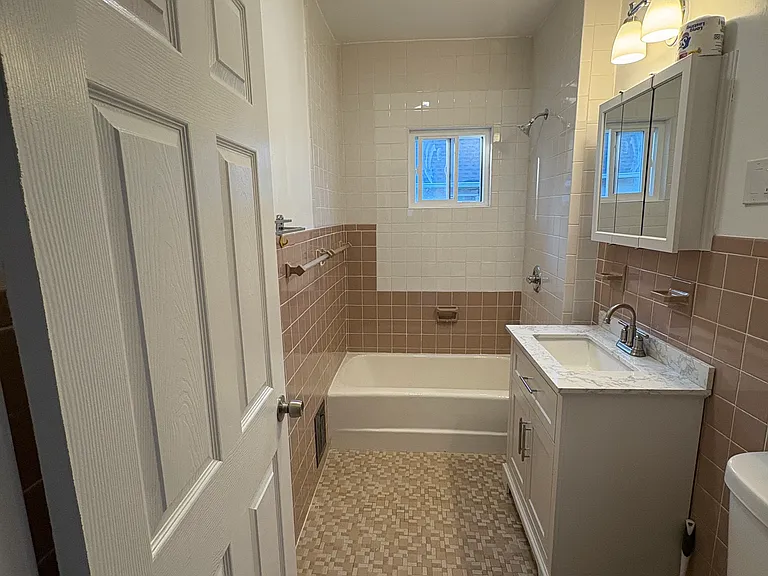 47 Mountain St #45 — Photo 3