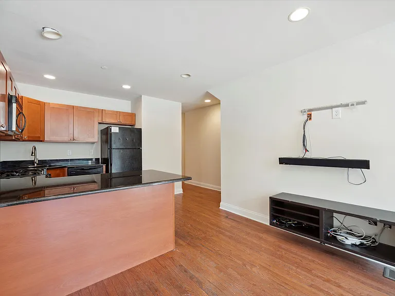 1705 Arlington St #A — Photo 7